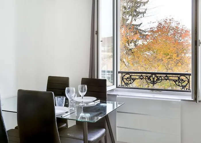 Daire Signature Premium Modern Suite, Free Parking, Centre *